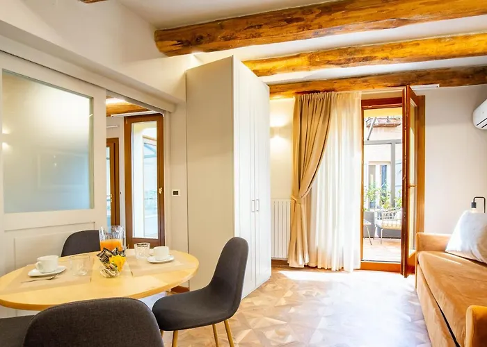 Bolognaroomscom - Falegnami Boutique Bologne