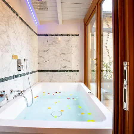 Falegnami Boutique Suites - Bolognarooms * Bologna