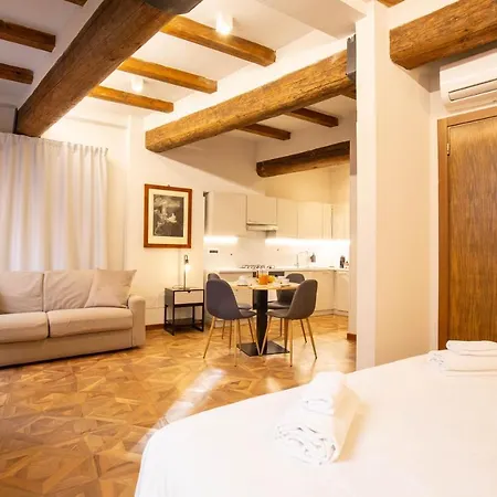 Falegnami Boutique Suites - Bolognarooms *