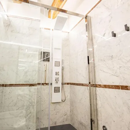 Bolognaroomscom - Falegnami Boutique 아파트 *