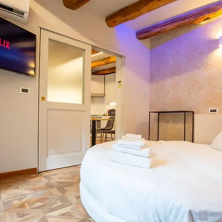 Falegnami Boutique Suites - Bolognarooms Bologna