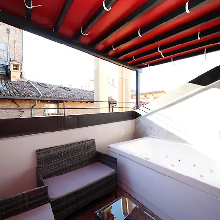 Falegnami Boutique Suites - Bolognarooms Apartment Bologna