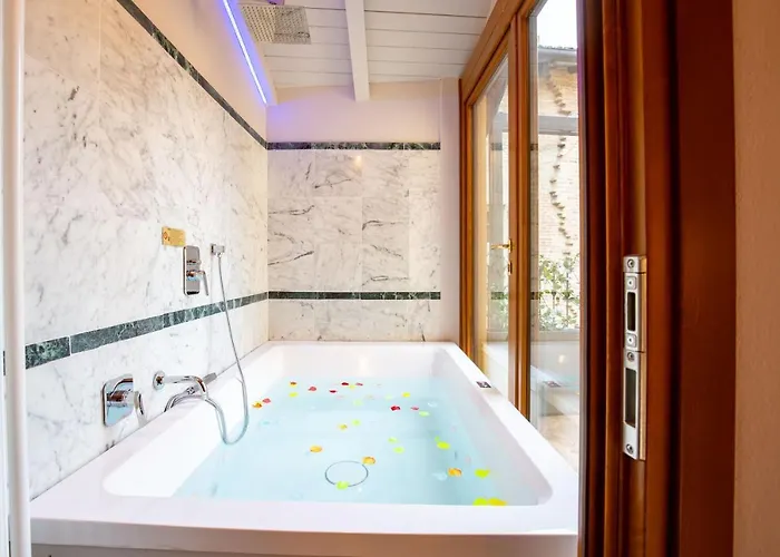 Bolognaroomscom - Falegnami Boutique * Bologna