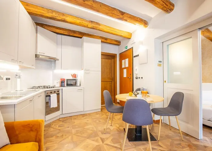 Lejlighed Bolognaroomscom - Falegnami Boutique Bologna