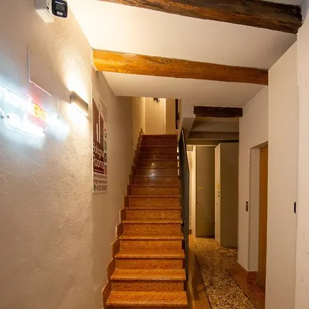 Apartment Bolognaroomscom - Falegnami Boutique *