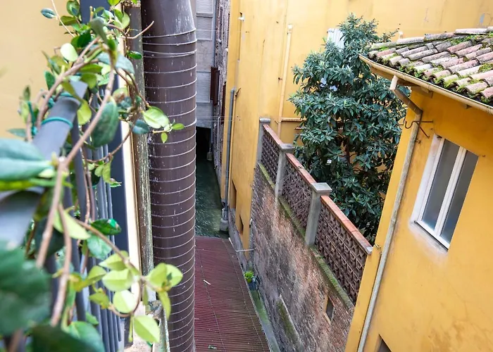 Bolognaroomscom - Falegnami Boutique * Bologna