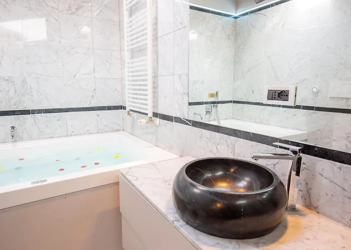 Apartment Bolognaroomscom - Falegnami Boutique Bologna